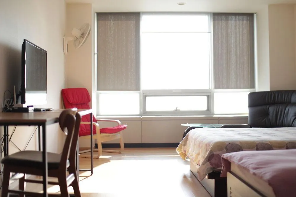 Incheon Airport Egarak Residence 0*,
